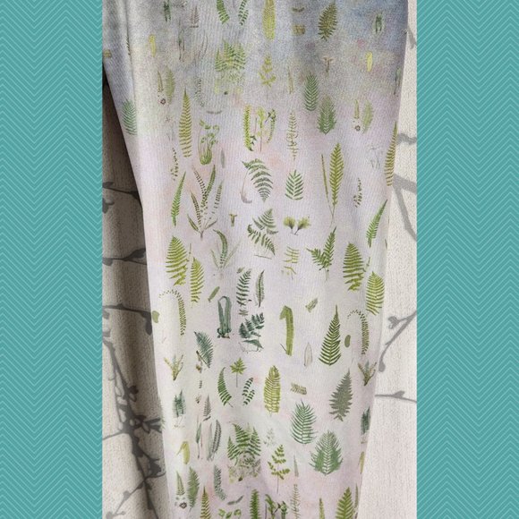 Rose Buddha Ombre Ferns Printed Recycled Polyester Capri Leggings - Picture 2 of 3